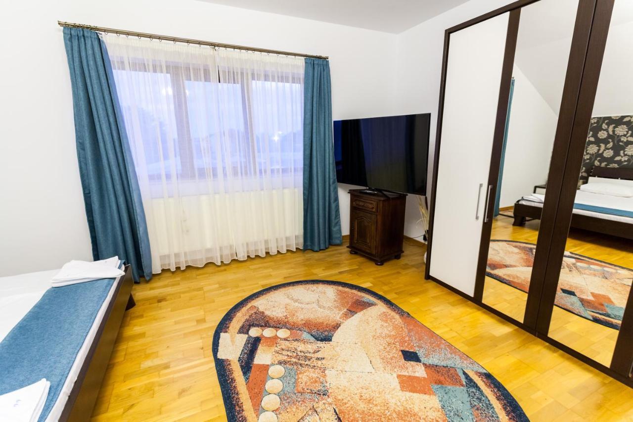 Vila Dumitrana Екстериор снимка